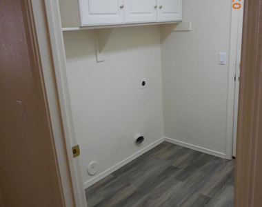 15883 W Tasha Drive - Photo Thumbnail 13