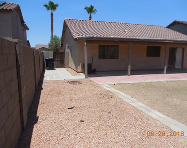 15883 W Tasha Drive - Photo Thumbnail 4