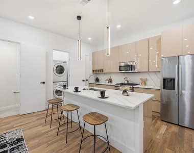 1920 Caddo Street - Photo Thumbnail 10