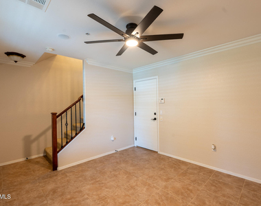 2670 S Voyager Drive - Photo Thumbnail 5