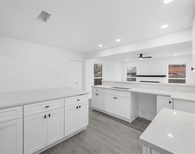2202 Major Drive - Photo Thumbnail 10