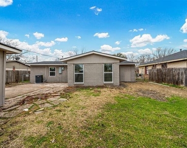 2202 Major Drive - Photo Thumbnail 22