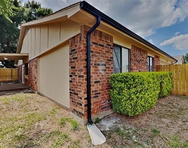 1480 Saint Patrick Drive - Photo Thumbnail 15