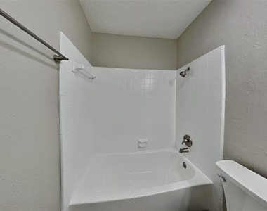 1480 Saint Patrick Drive - Photo Thumbnail 13