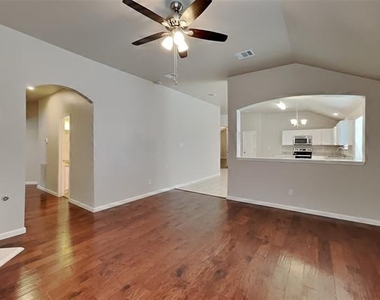 621 Soledad Street - Photo Thumbnail 1