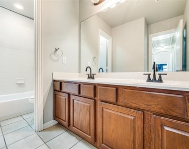 10632 Bolivar Drive - Photo Thumbnail 20