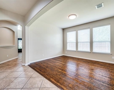10632 Bolivar Drive - Photo Thumbnail 6