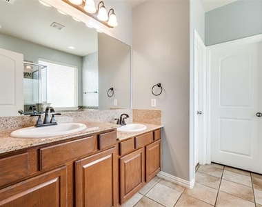 10632 Bolivar Drive - Photo Thumbnail 14