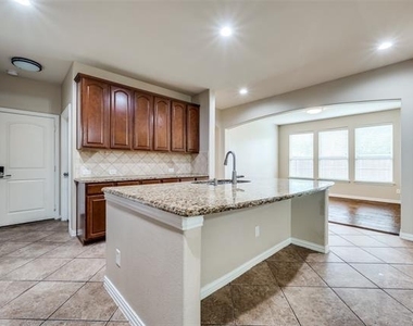 10632 Bolivar Drive - Photo Thumbnail 4