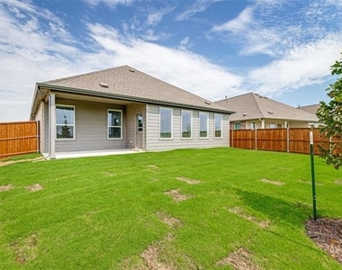 3029 Eriskay Drive - Photo Thumbnail 25