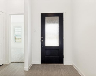 3029 Eriskay Drive - Photo Thumbnail 3