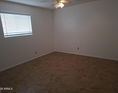 1345 E Campbell Avenue - Photo Thumbnail 8
