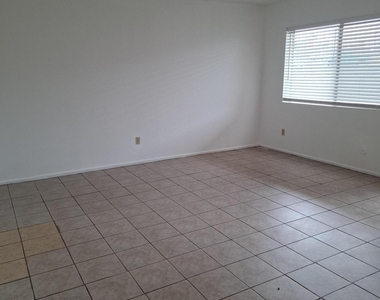 1345 E Campbell Avenue - Photo Thumbnail 2