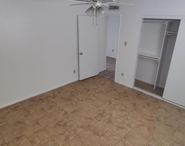 1345 E Campbell Avenue - Photo Thumbnail 14