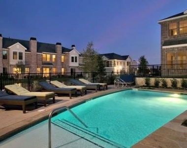 2113 Grove Park Lane - Photo Thumbnail 25