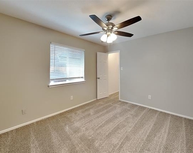 3006 Sierra Drive - Photo Thumbnail 13