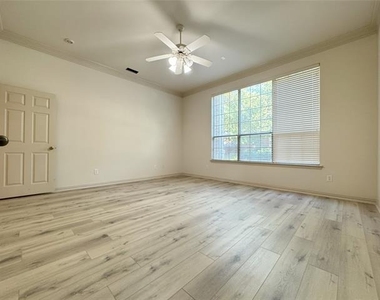 4112 Hearthlight Court - Photo Thumbnail 11