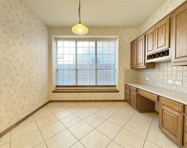 4112 Hearthlight Court - Photo Thumbnail 8
