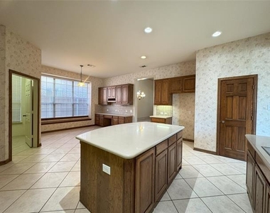 4112 Hearthlight Court - Photo Thumbnail 5
