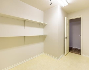 1801 Fern Court - Photo Thumbnail 18