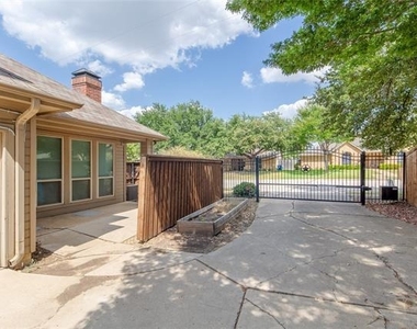 1801 Fern Court - Photo Thumbnail 22