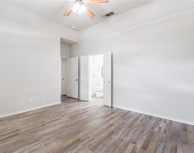 1801 Fern Court - Photo Thumbnail 8