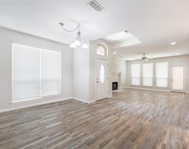 1801 Fern Court - Photo Thumbnail 4