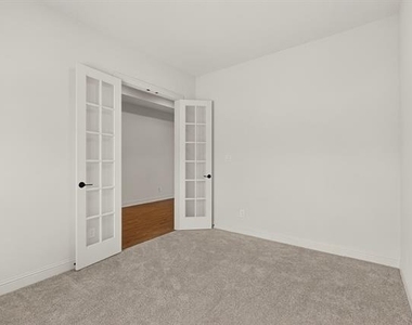 818 Monza Drive - Photo Thumbnail 14