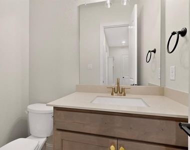 818 Monza Drive - Photo Thumbnail 21