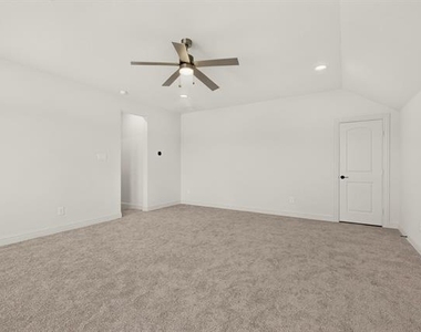 818 Monza Drive - Photo Thumbnail 5