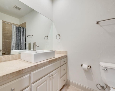 5113 Vandelia Street - Photo Thumbnail 22