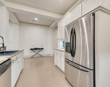 5113 Vandelia Street - Photo Thumbnail 5
