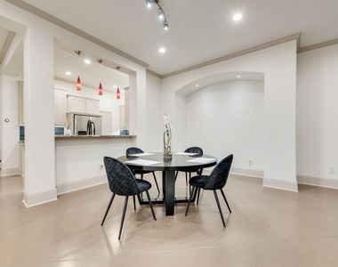 5113 Vandelia Street - Photo Thumbnail 10
