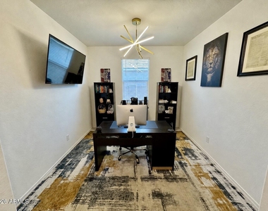 25277 N 155th Drive - Photo Thumbnail 10