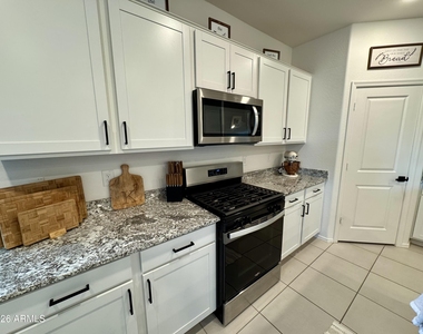 25277 N 155th Drive - Photo Thumbnail 4