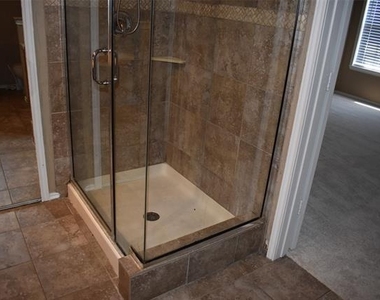 4207 Sarasota Lane - Photo Thumbnail 10