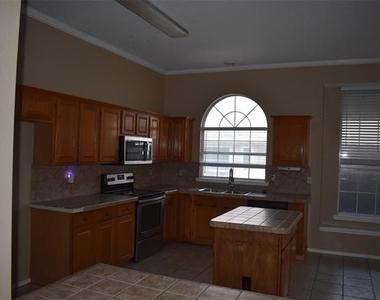 4207 Sarasota Lane - Photo Thumbnail 17
