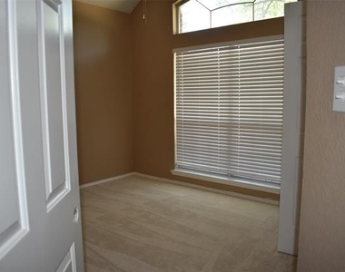 4207 Sarasota Lane - Photo Thumbnail 15