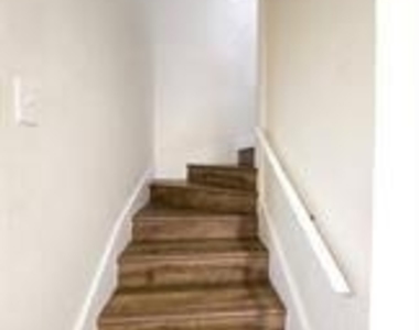 7618 Thistle Lane - Photo Thumbnail 7