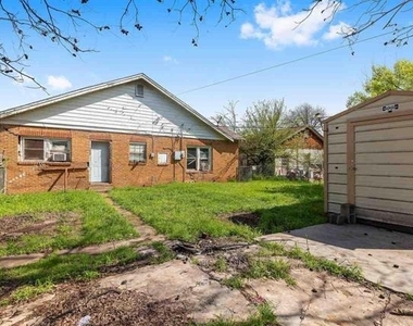 2017 Mcgregor Avenue - Photo Thumbnail 1