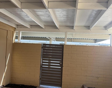 601 E Palo Verde Drive - Photo Thumbnail 26