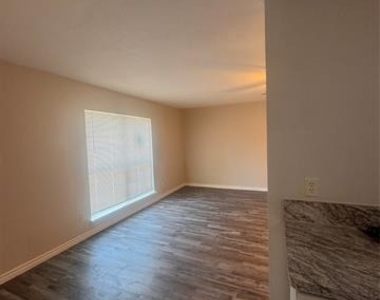 5528 Gibson Drive - Photo Thumbnail 7