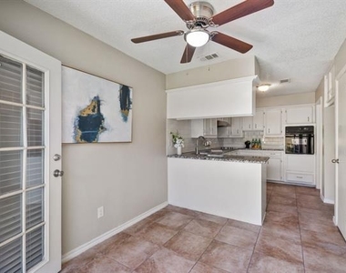 310 Candlewood Place - Photo Thumbnail 23
