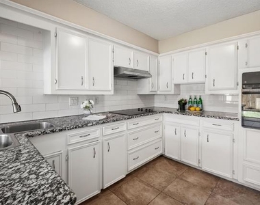 310 Candlewood Place - Photo Thumbnail 20
