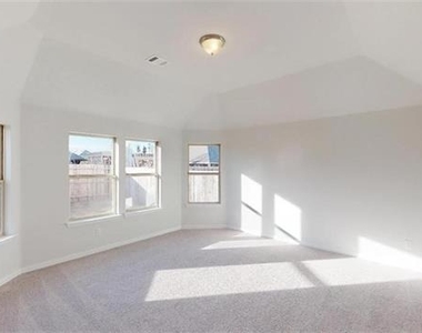 1716 Yellowthroat Drive - Photo Thumbnail 6