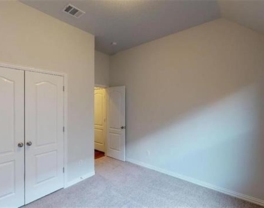 1716 Yellowthroat Drive - Photo Thumbnail 15