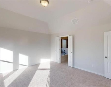 1716 Yellowthroat Drive - Photo Thumbnail 7