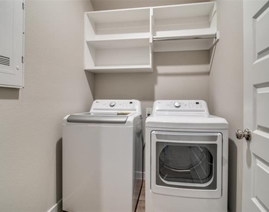 3277 Timineri Lane - Photo Thumbnail 10