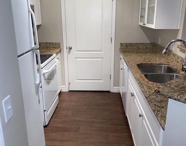 1701 E Colter Street - Photo Thumbnail 3