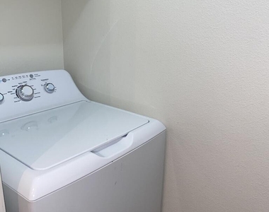 1701 E Colter Street - Photo Thumbnail 10